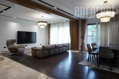 Apartment, 180 m<sup>2</sup>