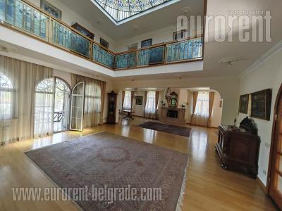 House, 940 m<sup>2</sup>