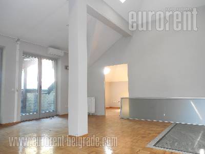 Poslovni prostor, 300 m<sup>2</sup>