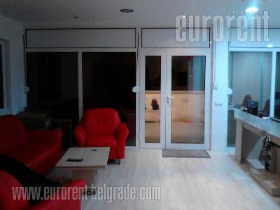 Poslovni prostor, 300 m<sup>2</sup>